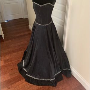 Beautiful Elegant Dress